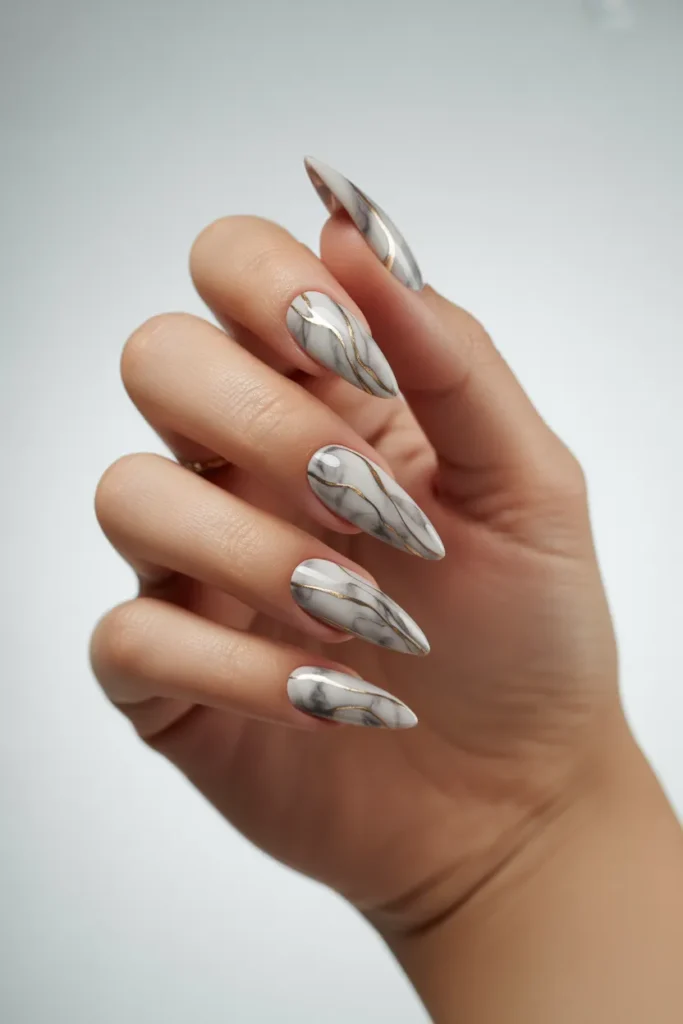 Marble Effect with Metallic Lines